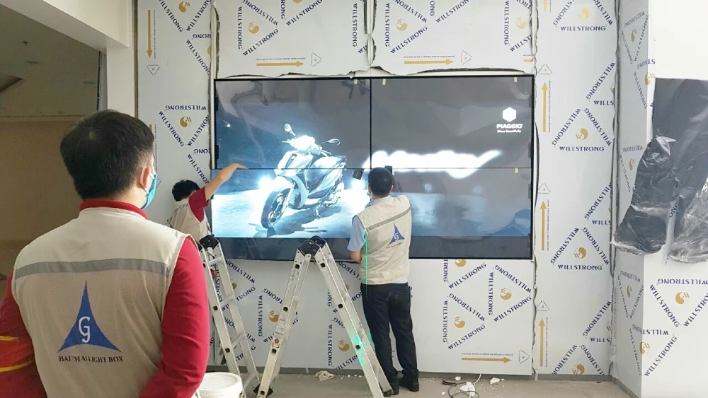 Dịch vụ thi công lắp đặt Màn hình quảng cáo LCD chuyên nghiệp