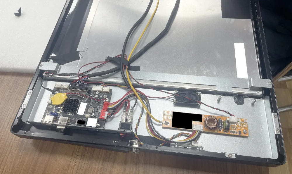 sửa chữa màn hình quảng cáo LCD chính hãng, uy tín, nhanh chóng