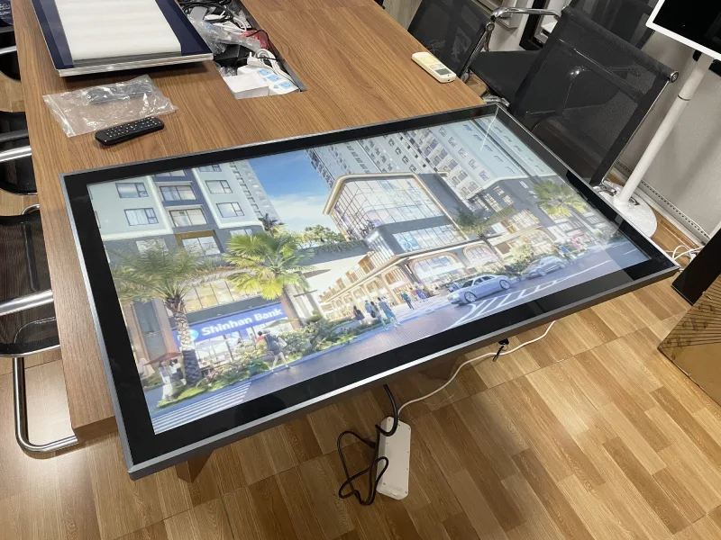 màn hình LCD 43inch treo tường quảng cáo cho Bất động sản