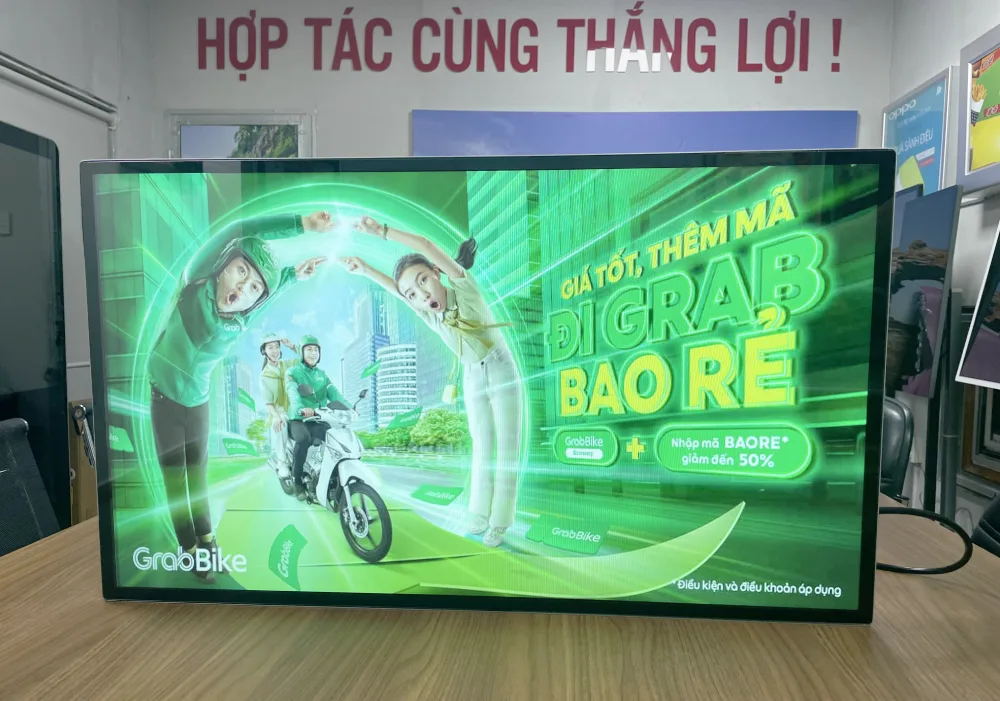 màn hình quảng cáo LCD 32inch Tân Hải Thái
