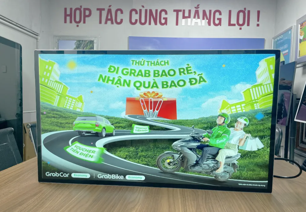màn hình quảng cáo LCD 32inch Tân Hải Thái